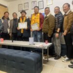 साहित्य महासंघ युके दक्षिण शाखाद्धारा दुई स्रष्टा सम्मानित